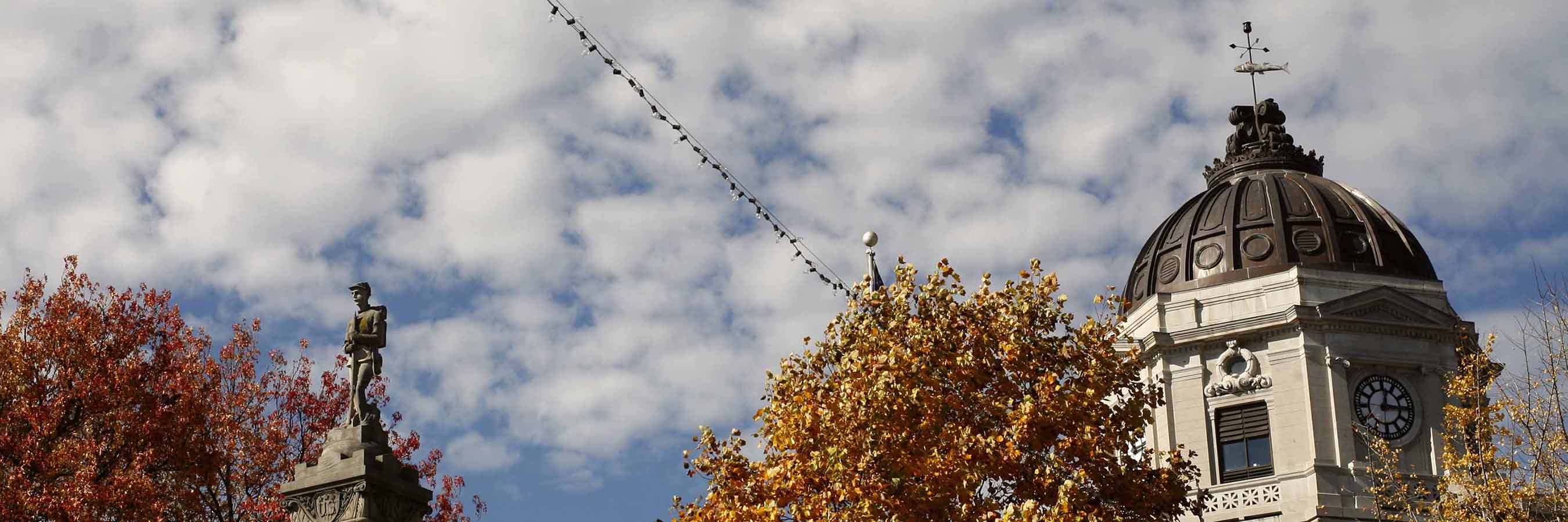 Monroe County Courthouse in autumn